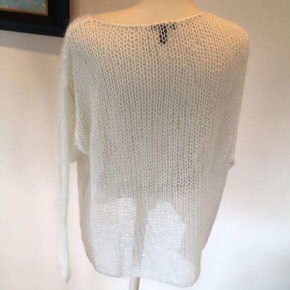 New Eileen Fisher Italian yarn ultra light weight sweater Creamy Ivory Large - Picture 13 of 16
